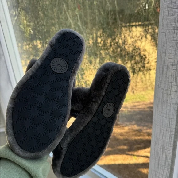 UGG Fuzz Yeah Sheepskin Double Strap Grey Slip On Slides Sandals Women’s 9 - Picture 6 of 7